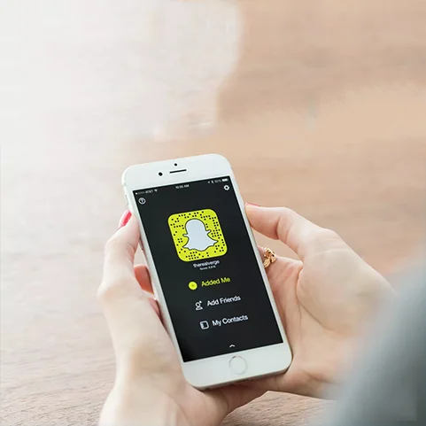 Snapchat Tests New Image Recognition-Triggered Ads with Popular Brand Logos